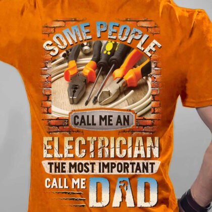 Proud Electrician Dad T-Shirt